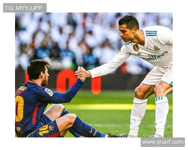 足球巨星绝技大揭秘 从梅西的过人技巧到C罗的头球神准